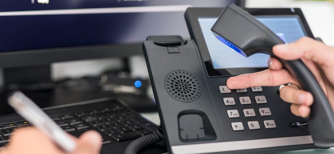 Choosing the Best Business Phone System